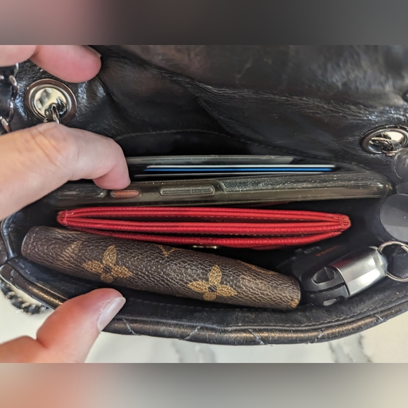 SOLD DIRECTLY Authentic Chanel Chain Mini Flap, excellent pre loved condition!! - Picture 9 of 16